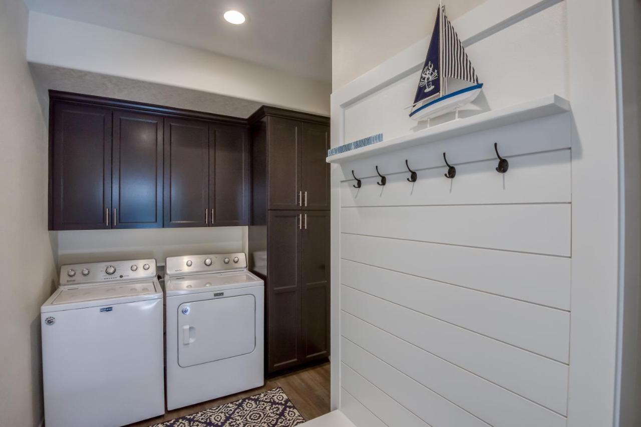 Oceanview Townhome - Pet Friendly - Sleeps 6 - King Depoe Bay Esterno foto