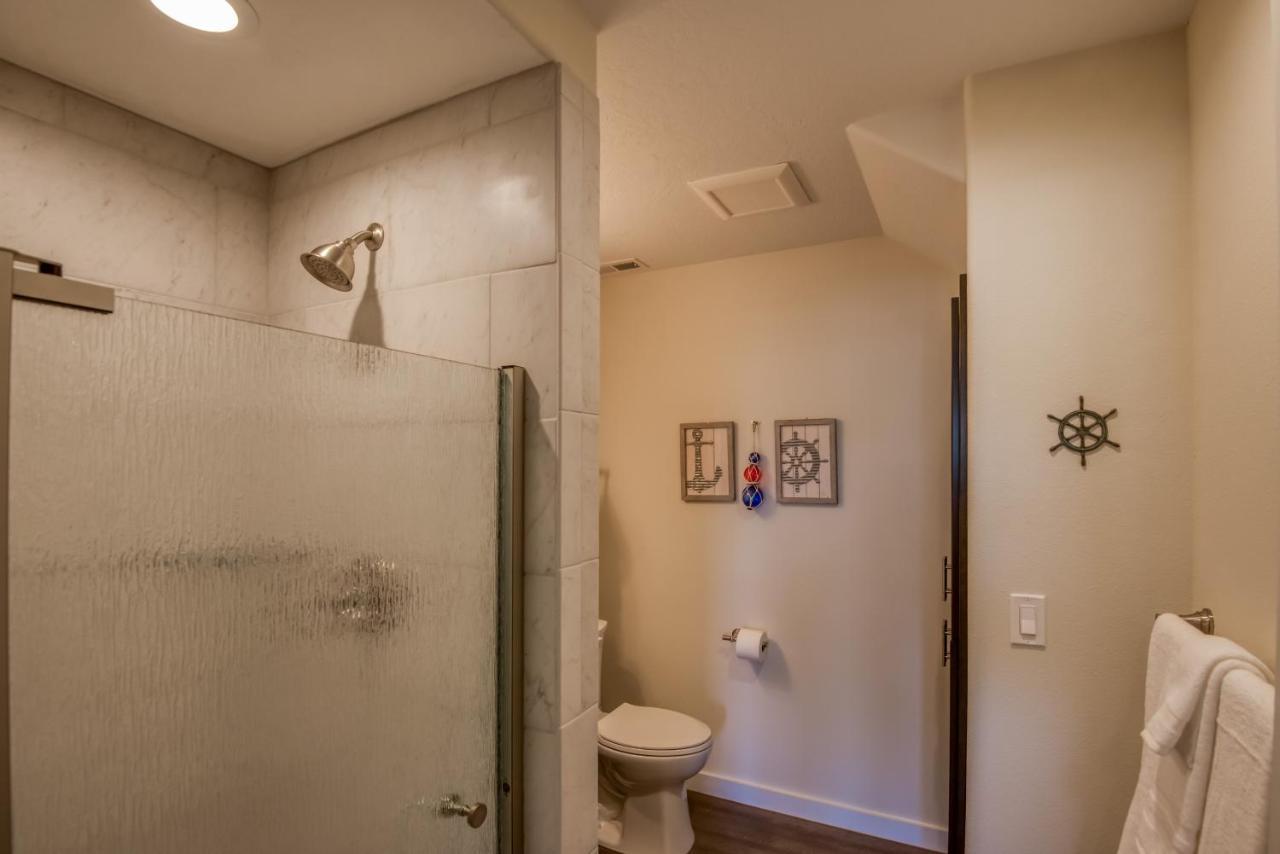 Oceanview Townhome - Pet Friendly - Sleeps 6 - King Depoe Bay Esterno foto